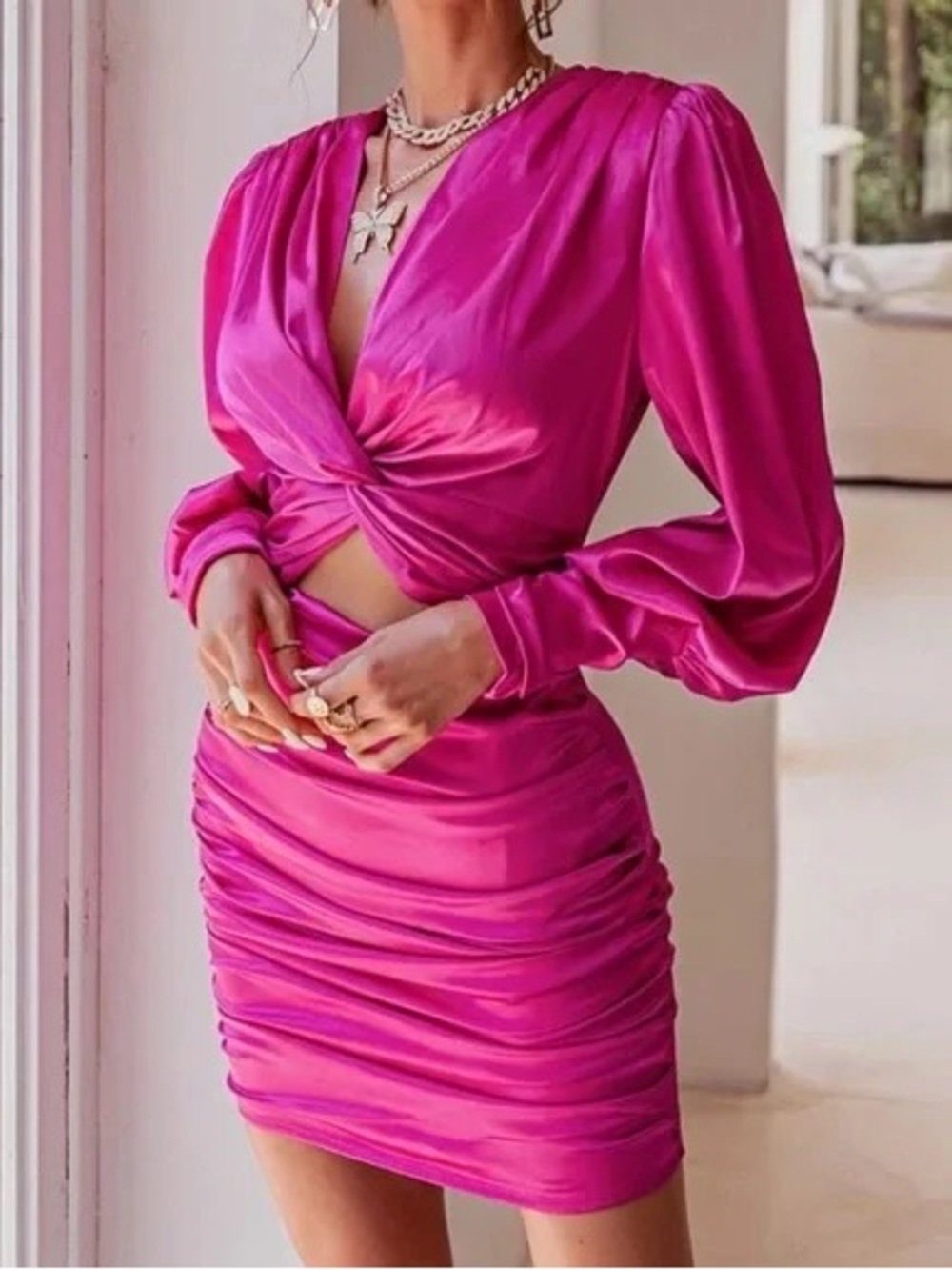 Glamaker Satin Deep V-Neck Lantern Sleeve Bodycon Mini Dress Women’s M 🖤✨